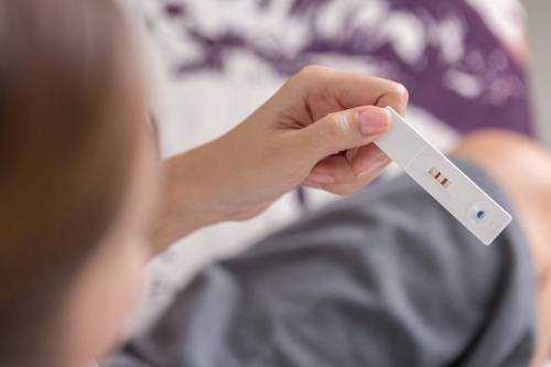 Ученые установили, насколько точно можно узнать о беременности при помощи домашнего теста