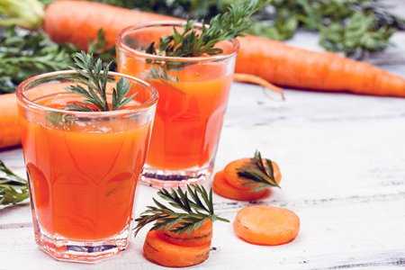Морковный сок — идеальная защита от рака