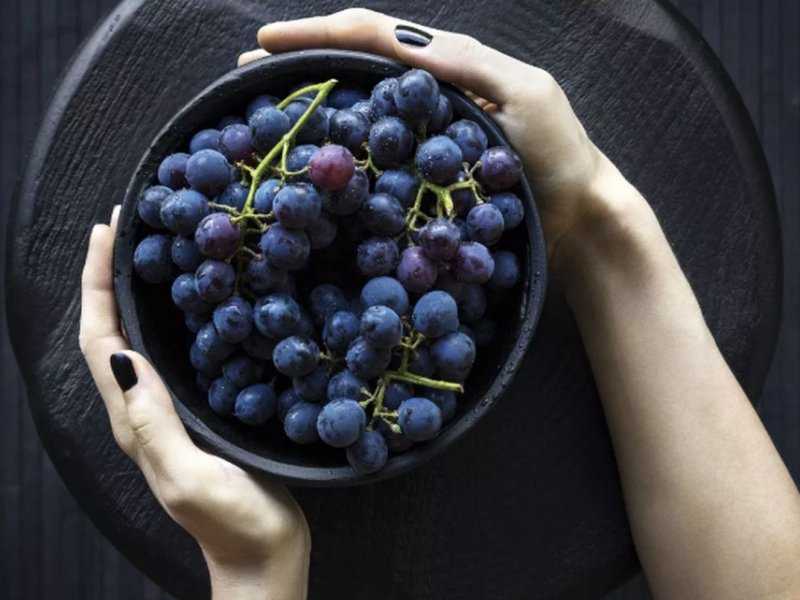 Улучшает пищеварение и состояние сердца: чем  еще полезен виноград
