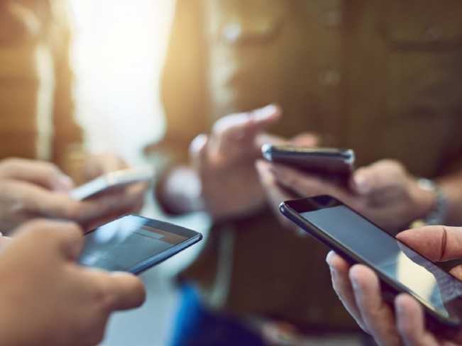 Мобильные телефоны вызывают онкологию - Новости