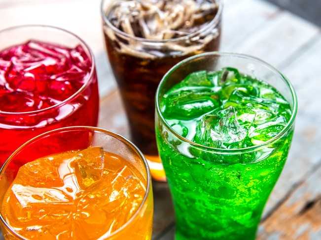 Какие напитки нельзя пить во время карантина - Новости