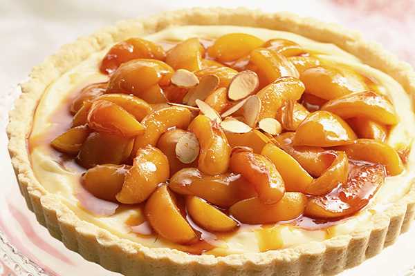 Персиковый десерт со взбитыми сливками: рецепт