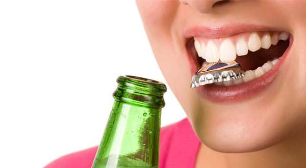 Привычки, которые очень вредят зубам