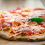 Какое тесто нужно для пиццы: дрожжевое или бездрожжевое